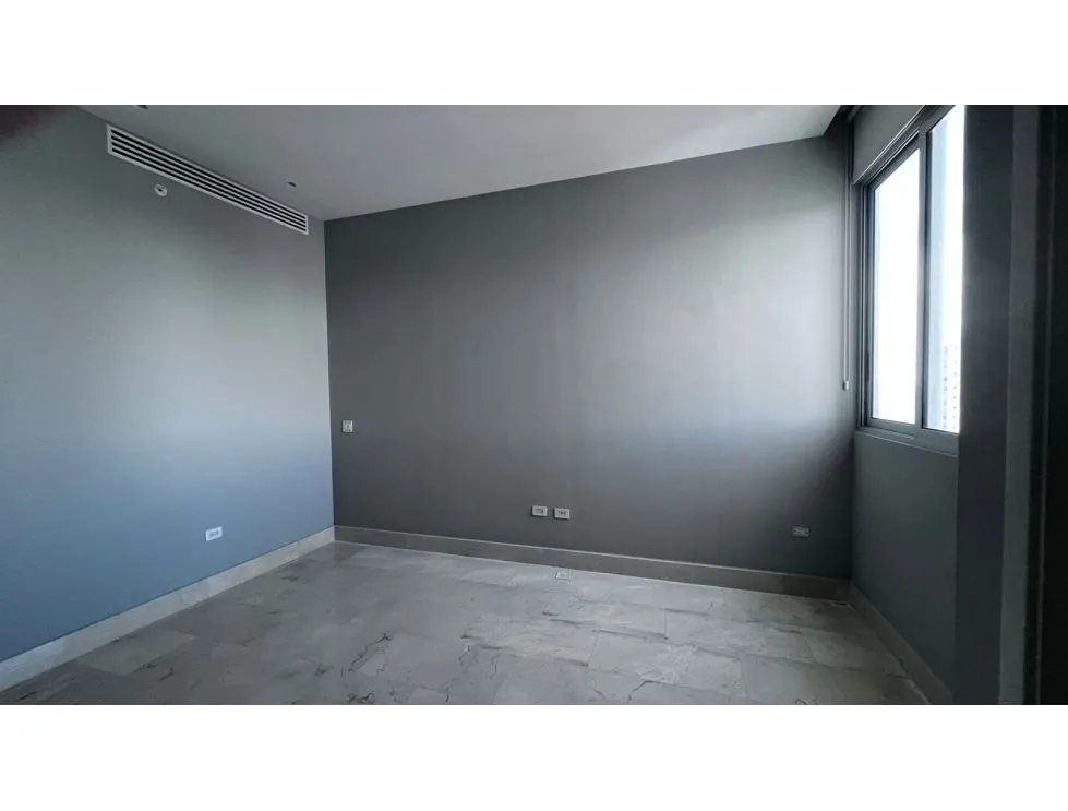 SE VENDE APARTAMENTO EN  PH PANORAMA 192 M2 CON BALCON
