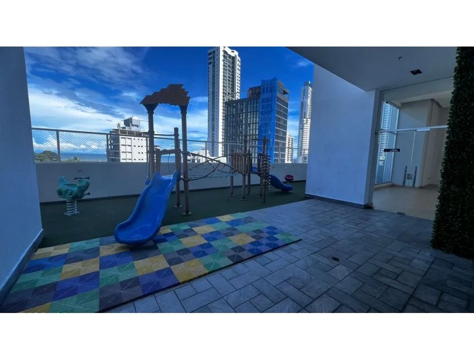 SE VENDE APARTAMENTO EN  PH PANORAMA 192 M2 CON BALCON