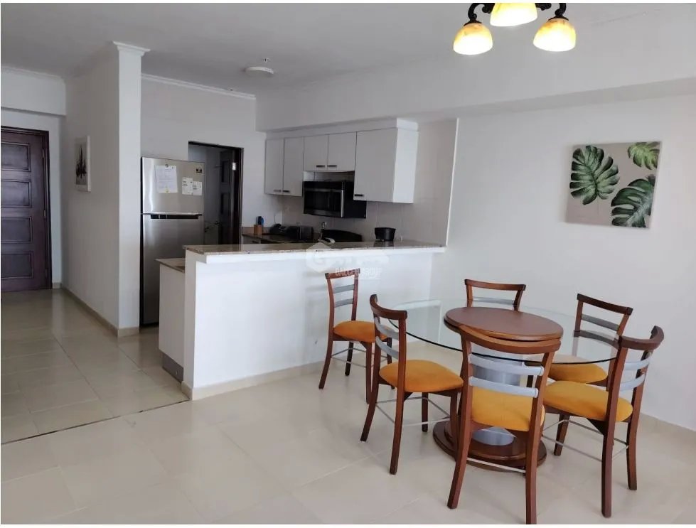 SE ALQUILA APARTAMENTO EN  PH GRAND BAY 96 M2  AMOBLADO