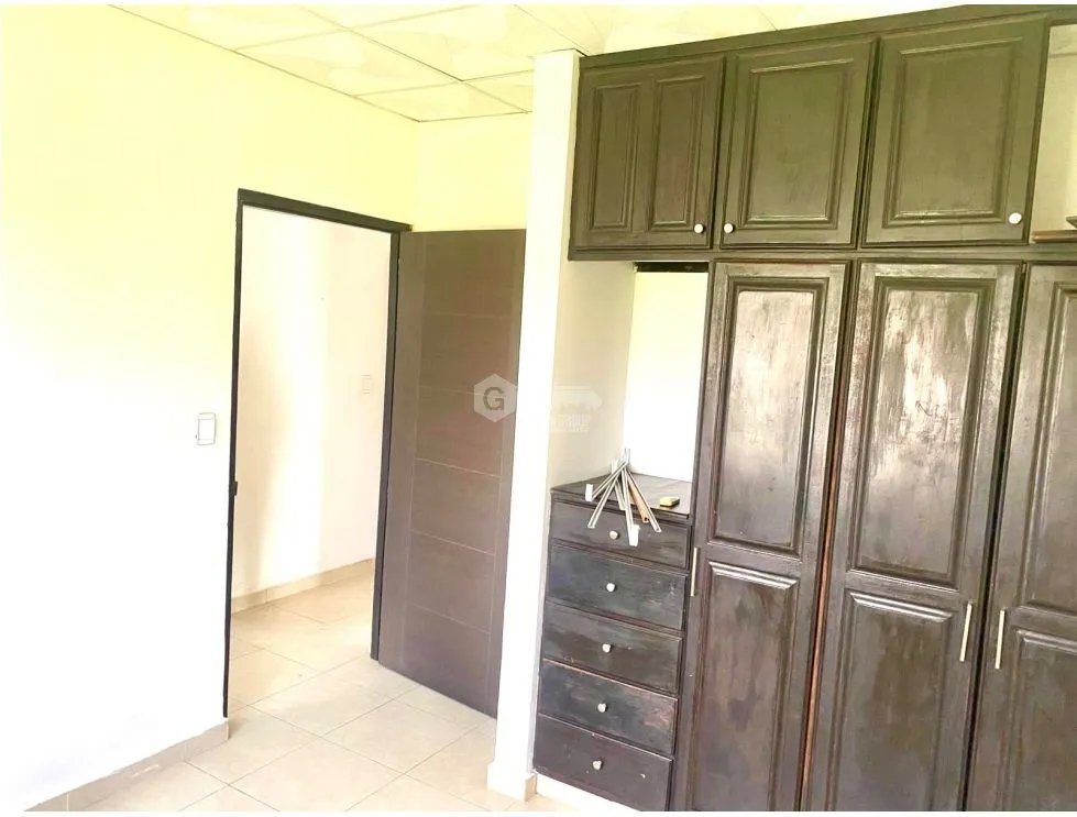 COCLE / ANTON / 3 HABITACIONES / 374 M2 / 2 BAÑOS / CON TERRAZA