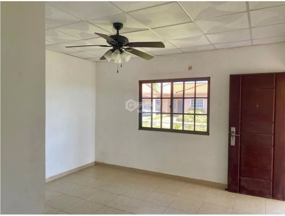 COCLE / ANTON / 3 HABITACIONES / 374 M2 / 2 BAÑOS / CON TERRAZA