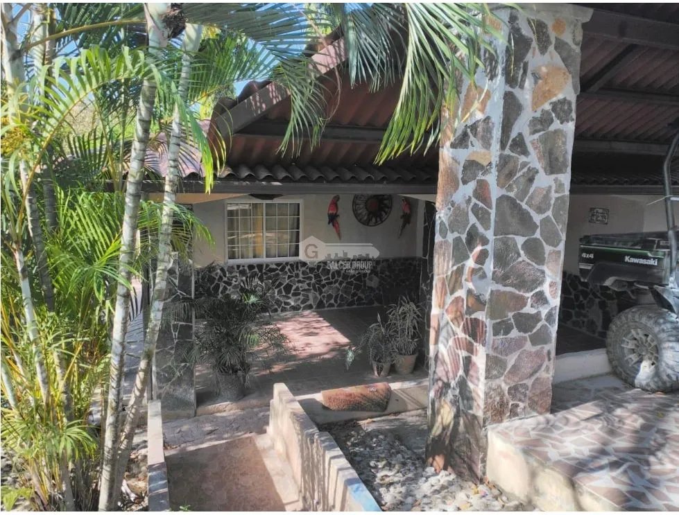 SE VENDE CASA EN SAN CARLOS  LAS UVAS 1001 M2 CON PISCINA