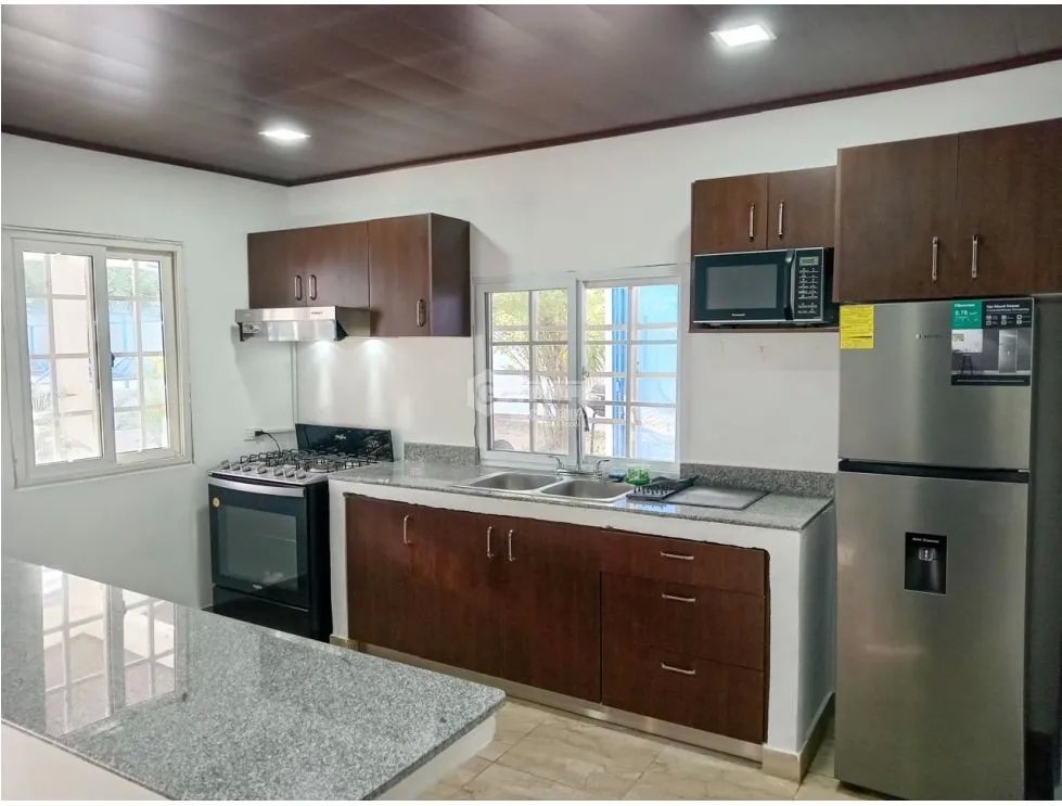 SE VENDE CASA EN SAN CARLOS  EL PALMAR 1500 M2 CON PISCINA
