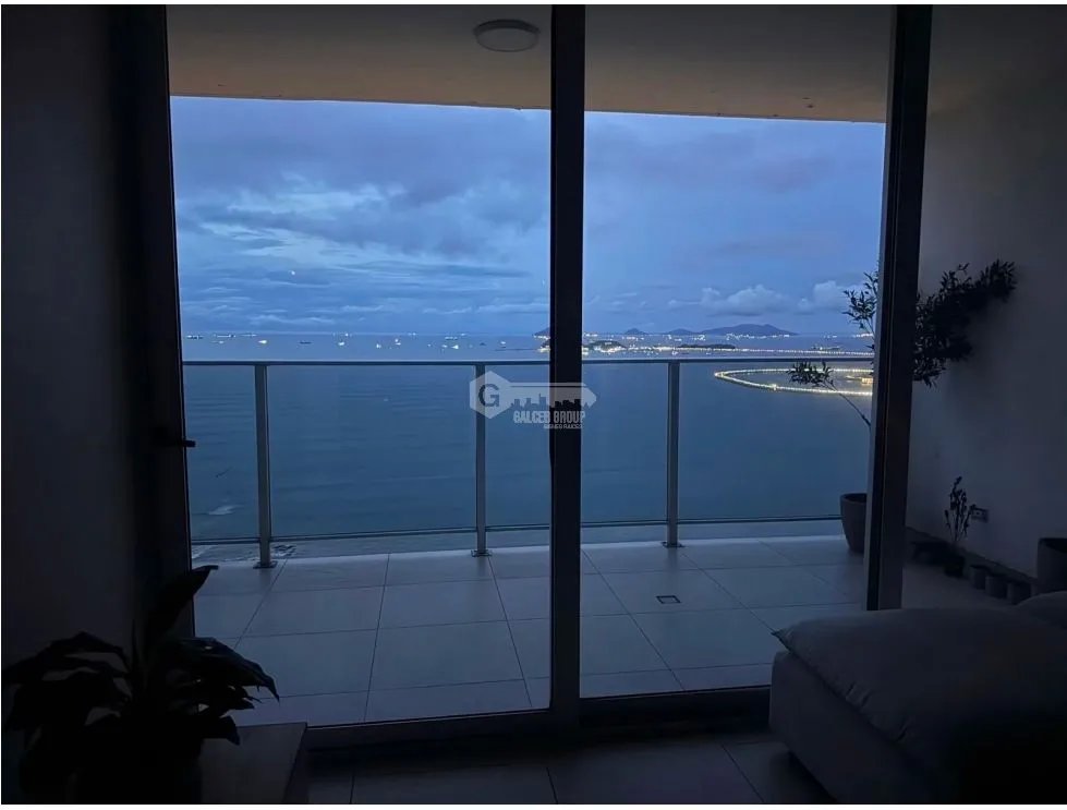 SE ALQUILA APARTAMENTO EN  WATERS ON THE BAY 130 M2 CON VISTA AL MAR