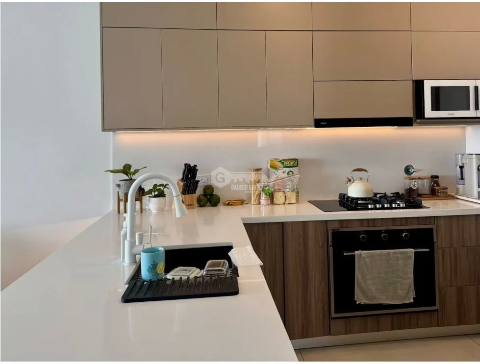 SE ALQUILA APARTAMENTO EN  WATERS ON THE BAY 130 M2 CON VISTA AL MAR