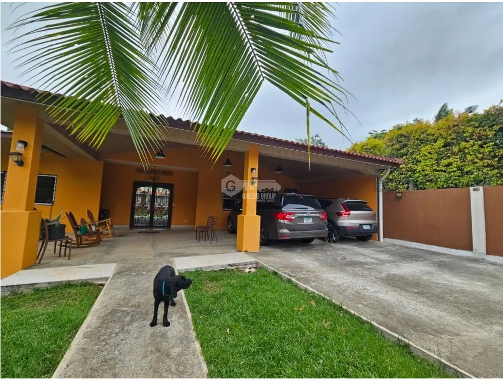 SE VENDE CASA EN CAPIRA 1000 M2 CON PISCINA