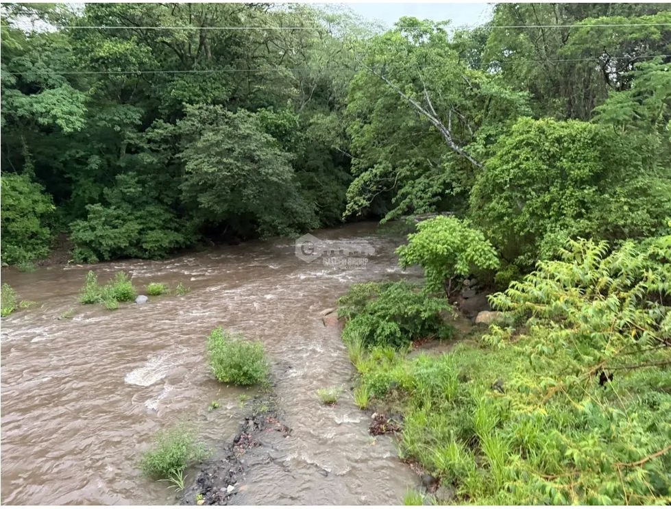 TERRENO / CHAME / LOS CAJONES /  70K M / VIA ASFALTADA/ AGUA VIVA