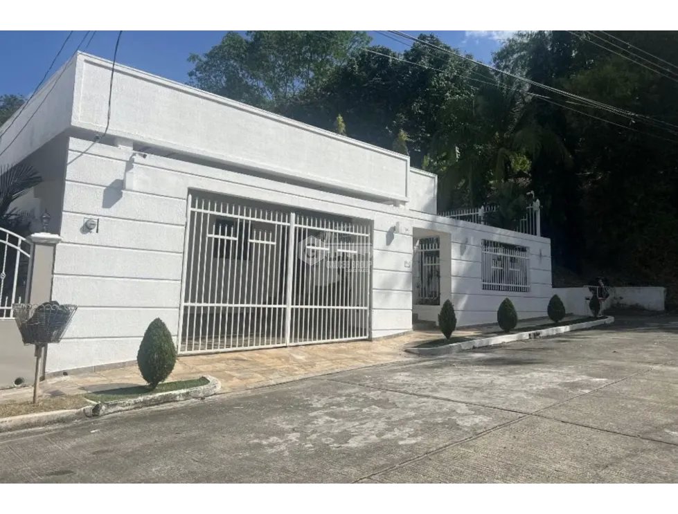 Single Family House for sale in Brisas Del Golf