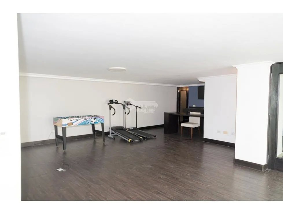 SE VENDE CASA EN BETANIA DE 4 NIVELES TERRAZA CON PISCINA