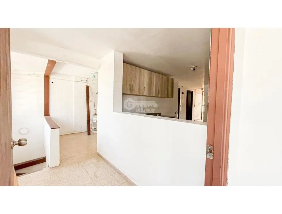 BETANIA  / URB. LOS ANGELES / CASA DE 4 NIVELES / 450 m2 / PATIO