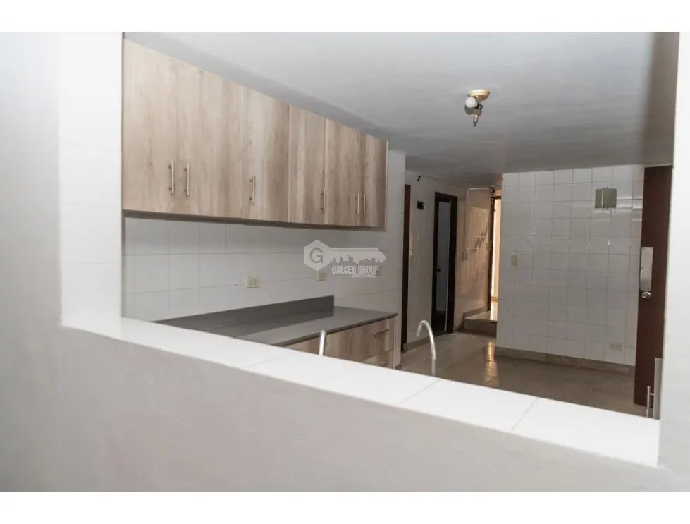 BETANIA  / URB. LOS ANGELES / CASA DE 4 NIVELES / 450 m2 / PATIO