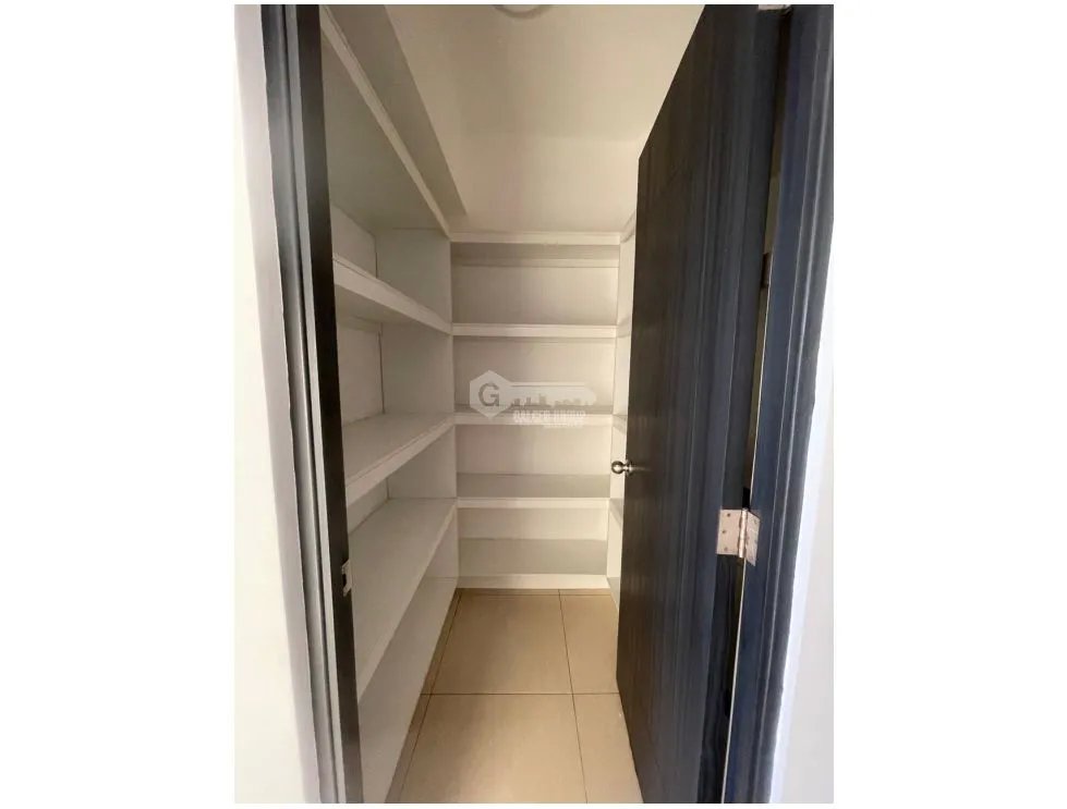 SAN CARLOS VISTAMAR PH LAS OLAS II 313M 3 HABITACIONES YG