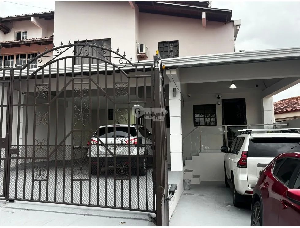 Single Family House for sale in El Bosque