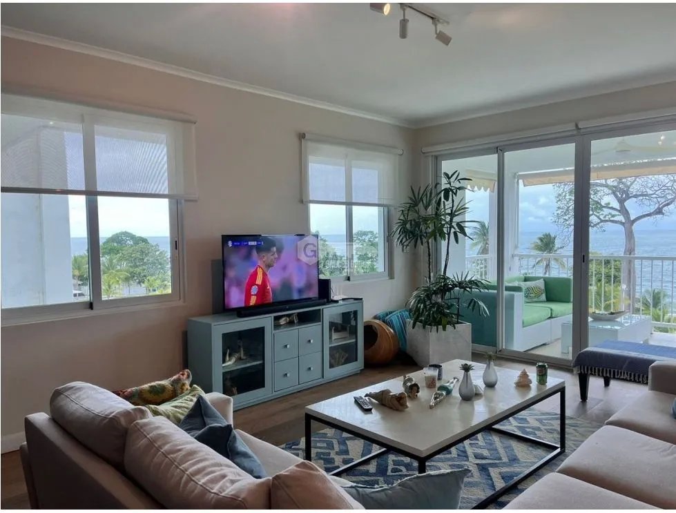 Single Family House for rent in Bijao