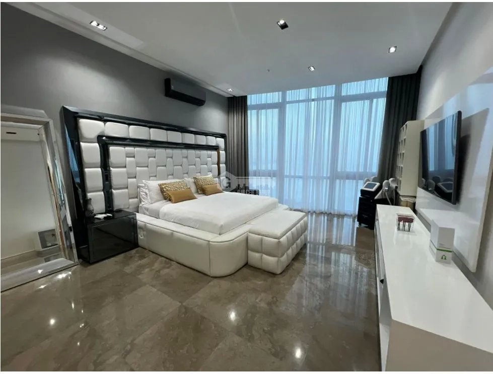 PUNTA PACIFICA / PENTHOUSE / PISCINA PRIVADA / 945 M / 4 HABITACIONES