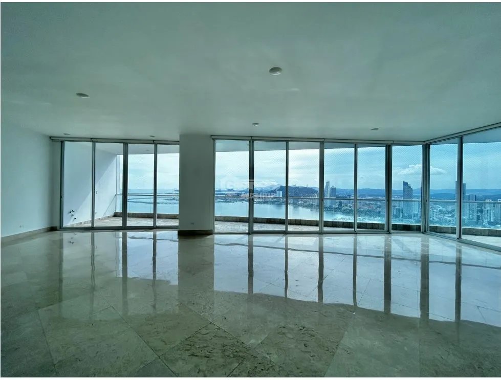 PUNTA PAITILLA / PH THE POINT / 500M2 / 4 HAB / LINEA BLANCA / BALCÓN