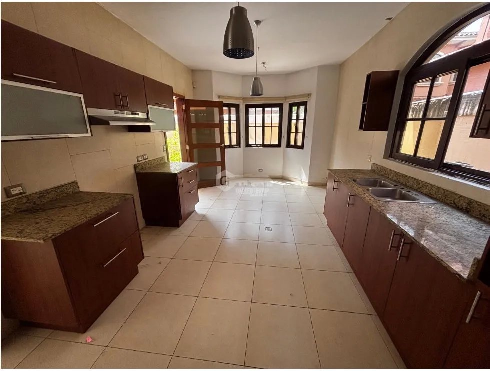 Single Family House for sale in Costa Sur