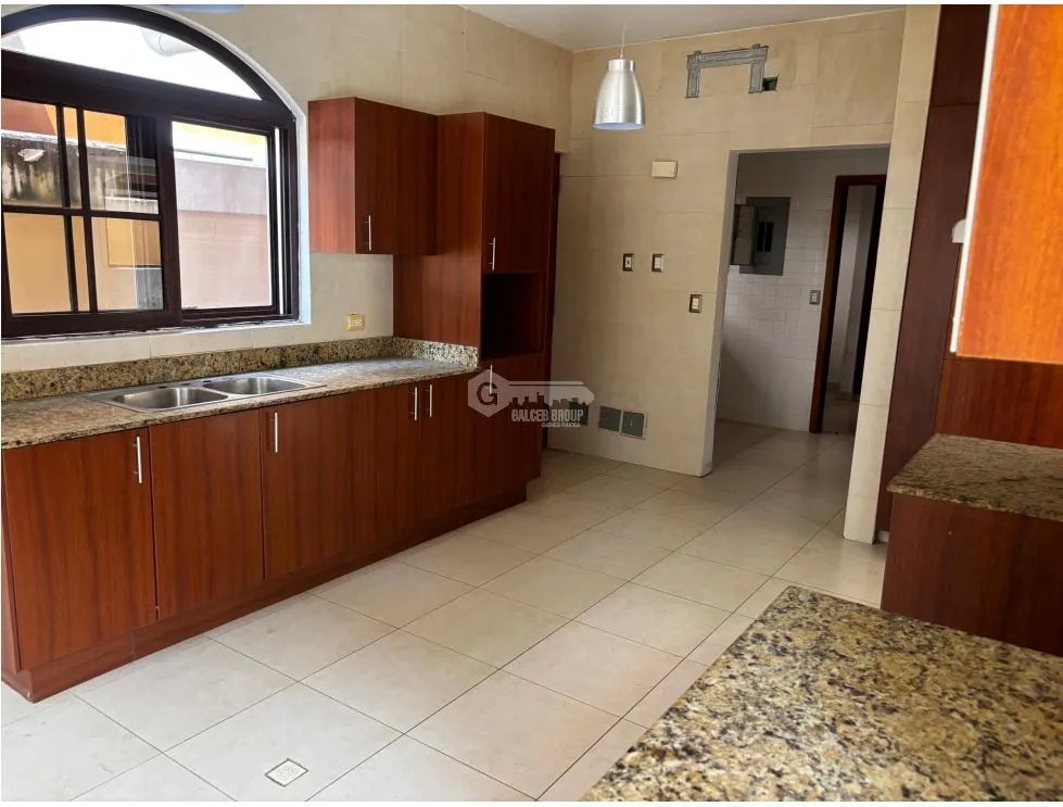 Single Family House for sale in Costa Sur