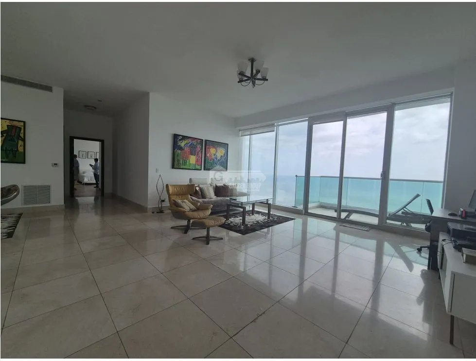 Apartment for sale in Costa del Este