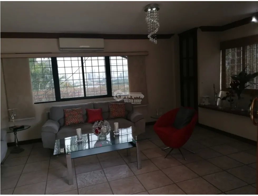 VILLA LUCRE / LAS PALMERAS / 706M / PISCINA / DOS NIVELES