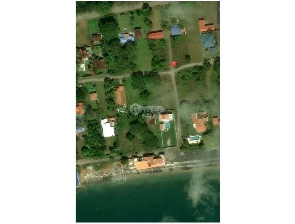 SE VENDE TERRENO EN PLAYA MALIBU SEGUNDA LINEA DEL MAR