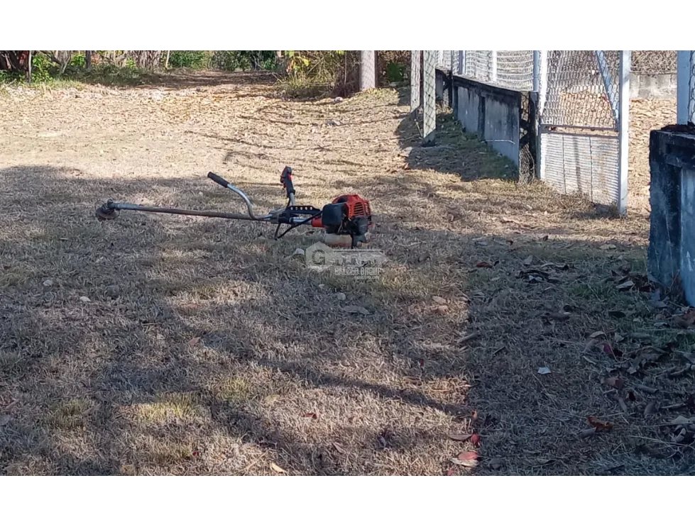 SE VENDE TERRENO EN LAGOMAR SAN CARLOS CON GAZEBO FRENTE AL LAGO