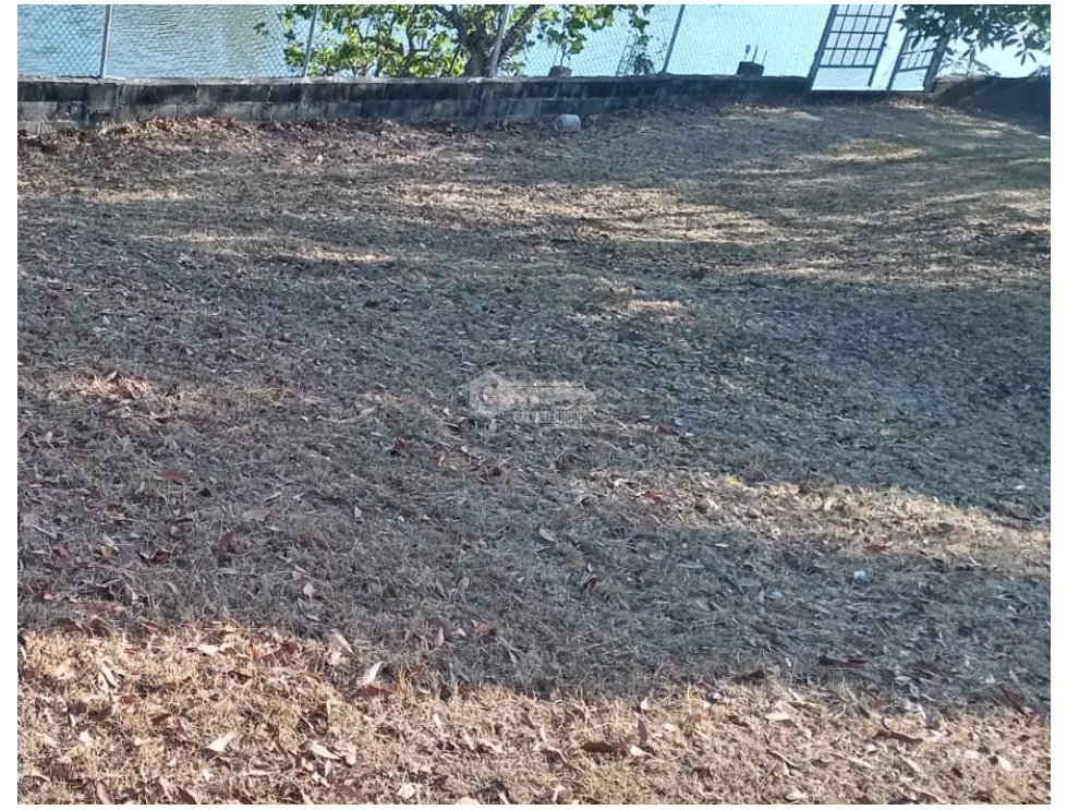 SE VENDE TERRENO EN LAGOMAR SAN CARLOS CON GAZEBO FRENTE AL LAGO