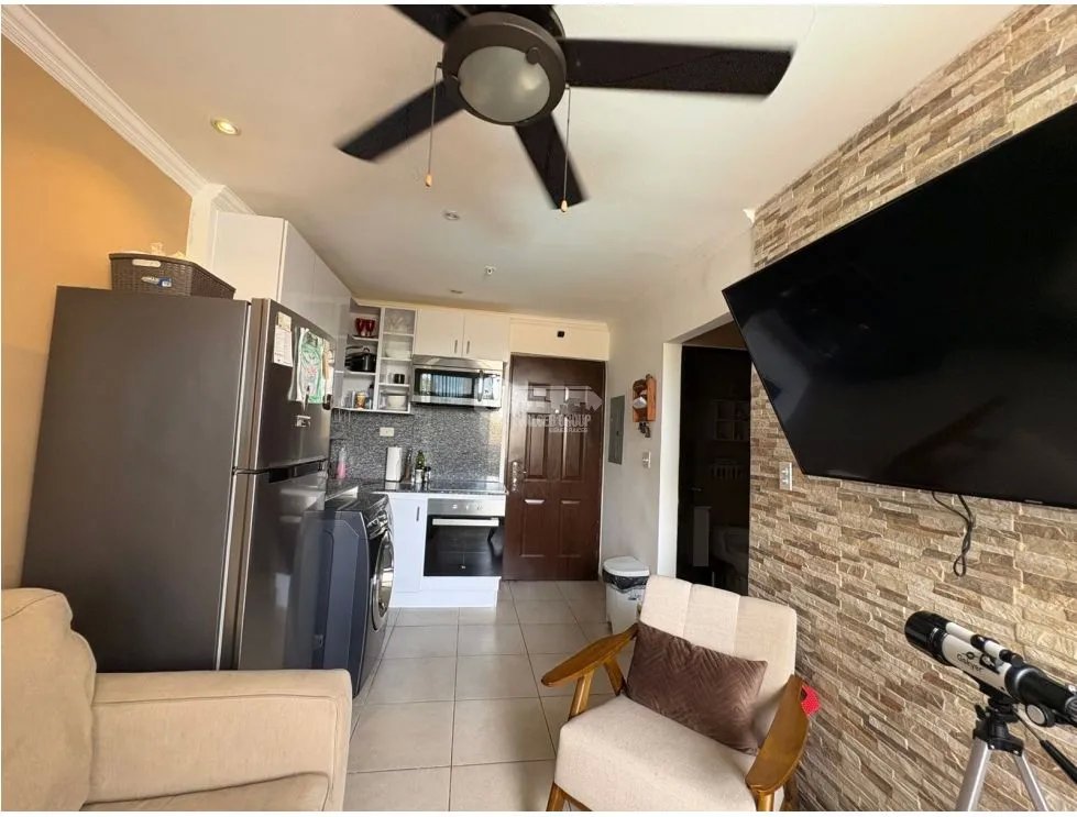 SE VENDE APARTAMENTOE EN SAN CARLOS PH IBIZA OCEAN VIEW CON BALCON