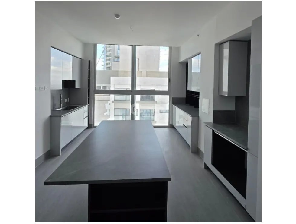 Apartment for sale in Santa Maria