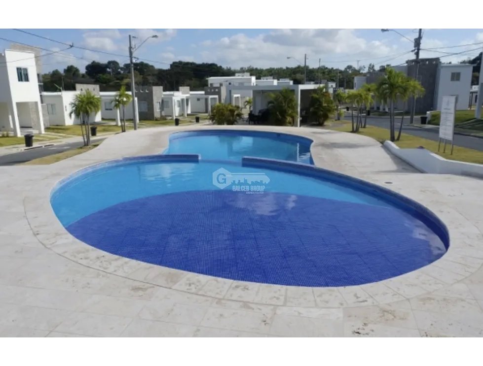 SE VENDE CASA EN SAN CARLOS THE VILLAGE BEACH RESIDENCES CON PATIO