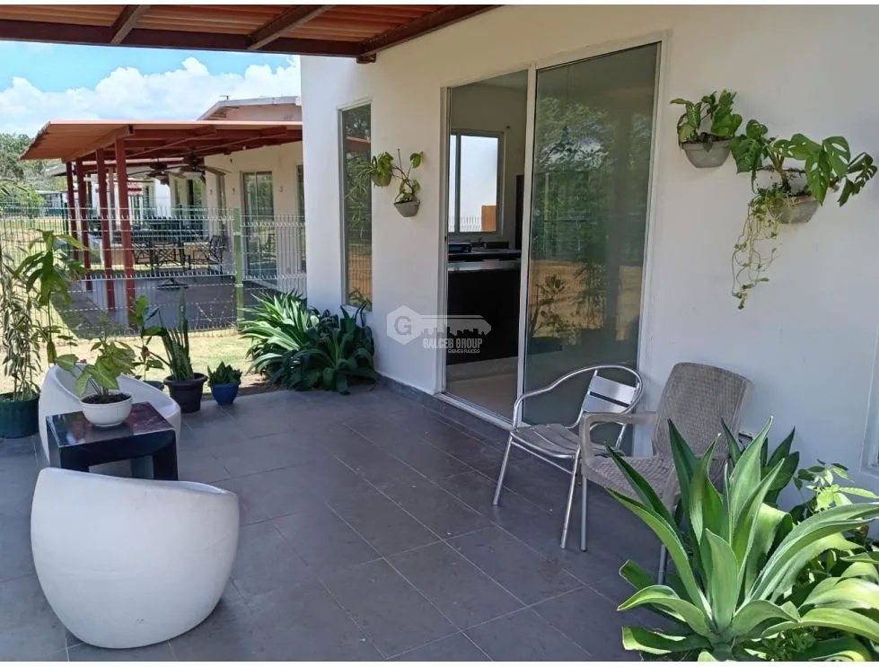 SE VENDE CASA EN SAN CARLOS THE VILLAGE BEACH RESIDENCES CON PATIO