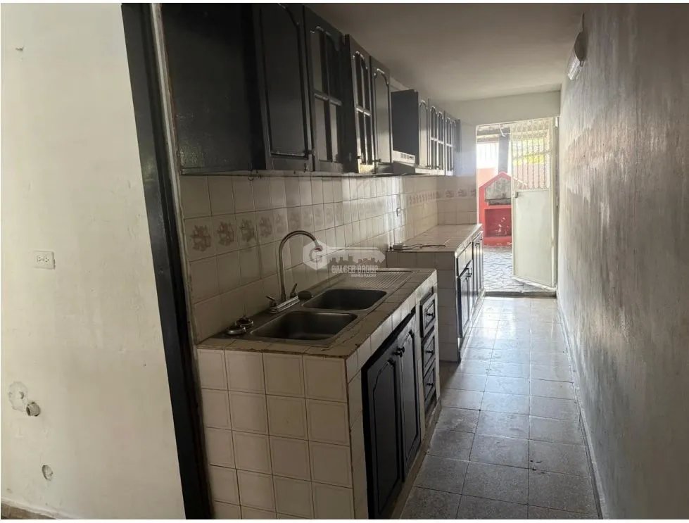 ALTOS DE CERRO VIENTO / 200M / 3 HABITACIONES / 2 TERRAZAS TECHADAS