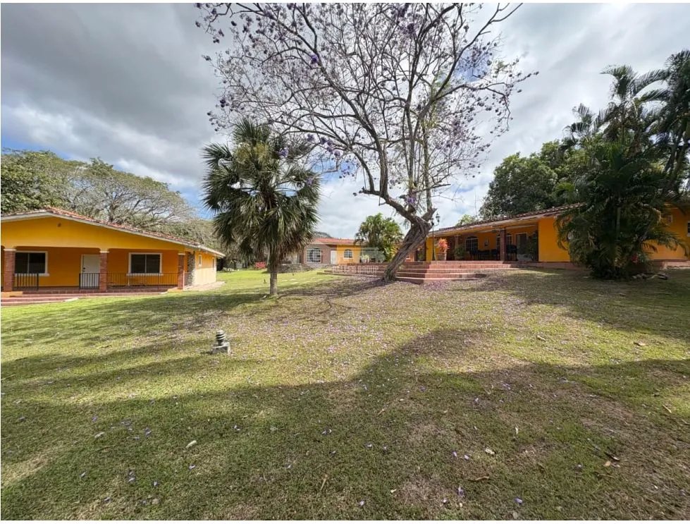 A LA VENTA TERRENO DE 8297 METROS CON CASA EN SANTA CLARA / AG