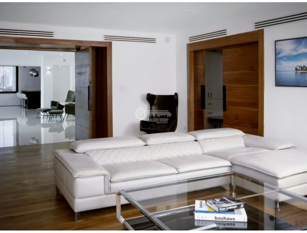 SE VENDE PENTHOUSE EN PUNTA PAITILLA PH EL VIRREY DE 800M CON ROOFTOP
