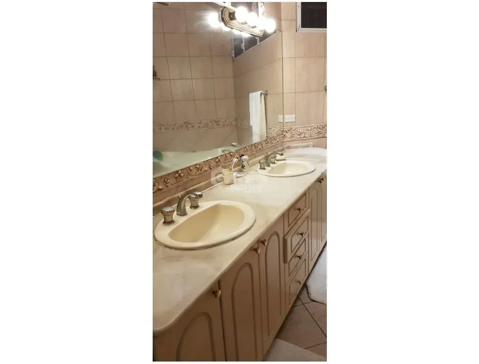 SE ALQUILA CASA HATO PINTADO LOS GUAYACANES 3 HABITACION 1000M VACIA