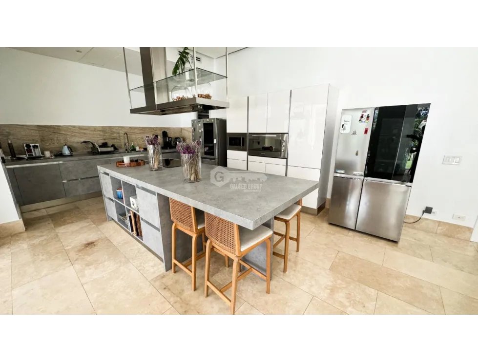 SE VENDE CASA EN SANTA MARIA FAIRWAY ESTATE CASA DE LUJO AMOBLADA 800M