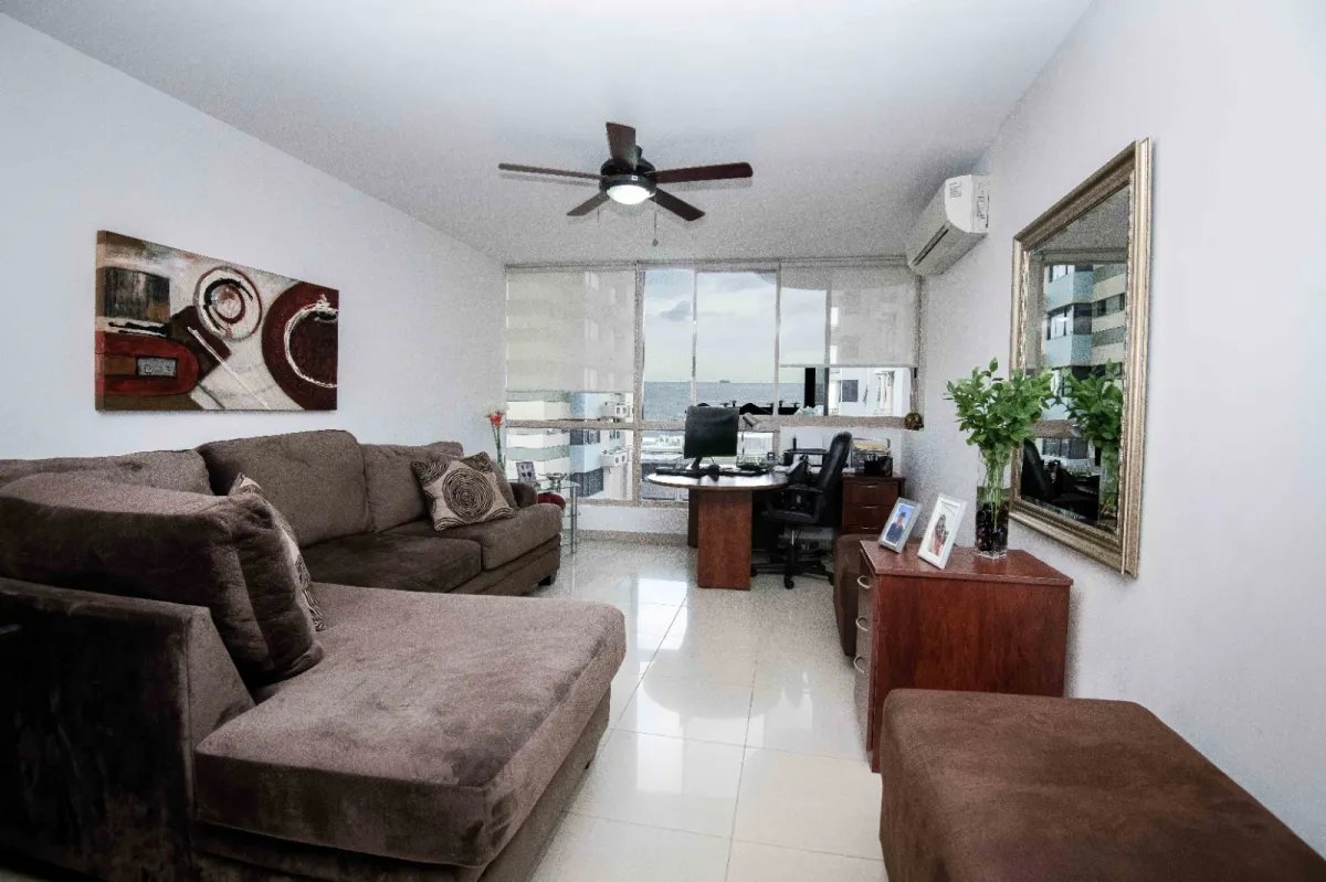 Se vende apartamento amoblado en el PH San Francisco Bay