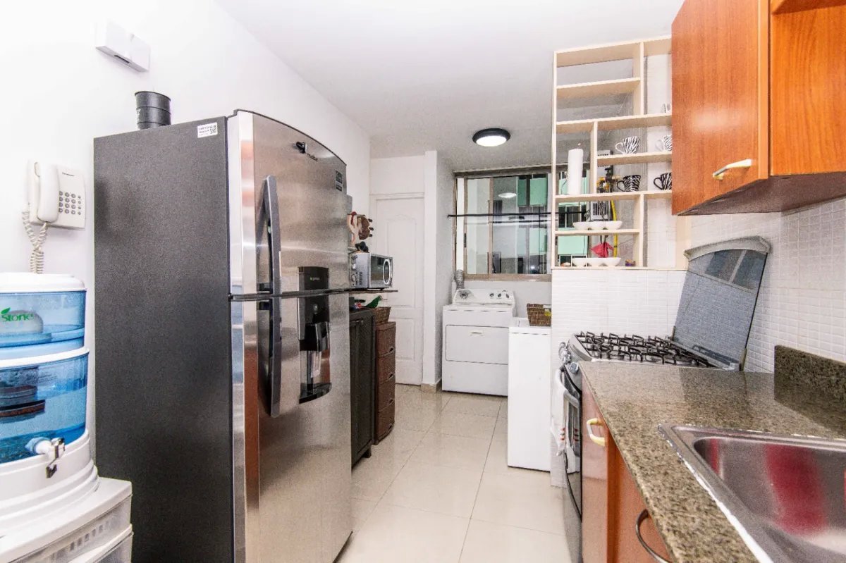 Se vende apartamento amoblado en el PH San Francisco Bay