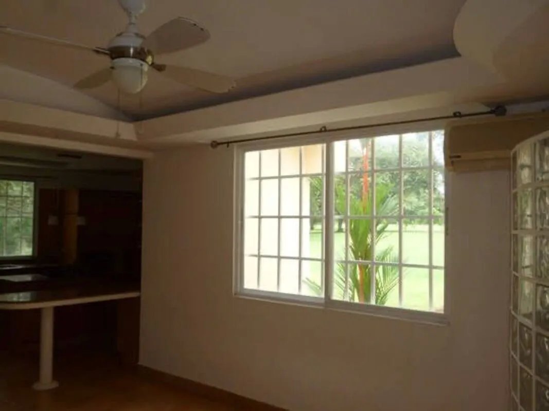 Venta de Casa con Terreno en Coloncito, Chame