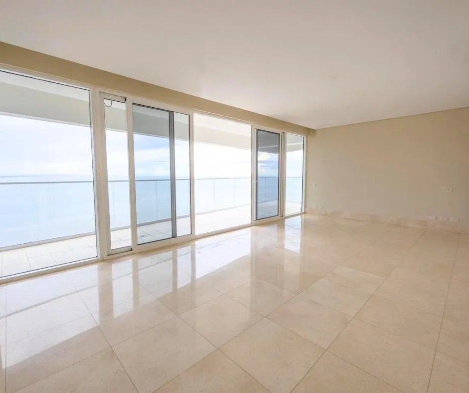 Apartment For Sale in coco del mar