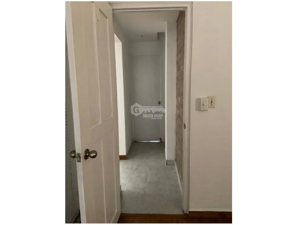 SE VENDE APARTAMENTO EDIFICIO MONSERRAT 112M 2 HABITACIONES SC