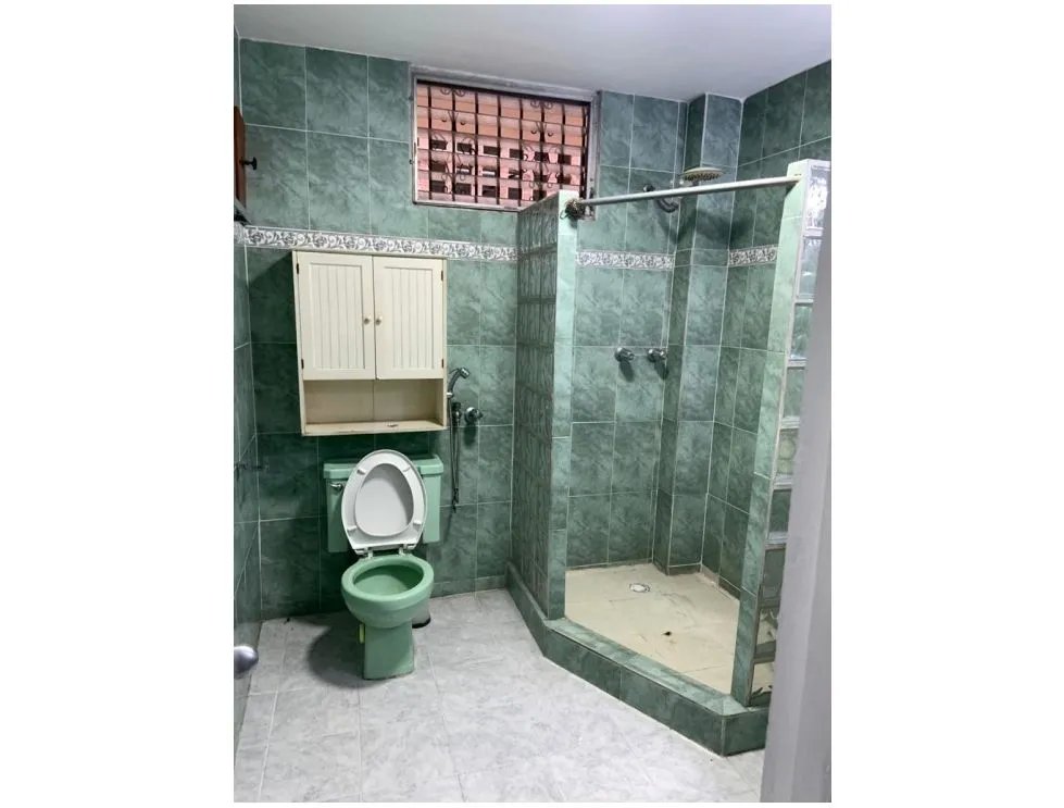 SE VENDE APARTAMENTO EDIFICIO MONSERRAT 112M 2 HABITACIONES SC