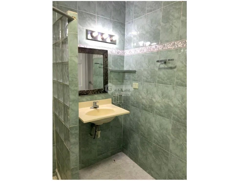 SE VENDE APARTAMENTO EDIFICIO MONSERRAT 112M 2 HABITACIONES SC