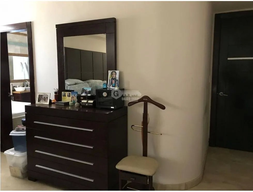 SE VENDE APARTAMENTO PH GOLDEN PALACE 354M 3 HABITACIONES 3 PARKING