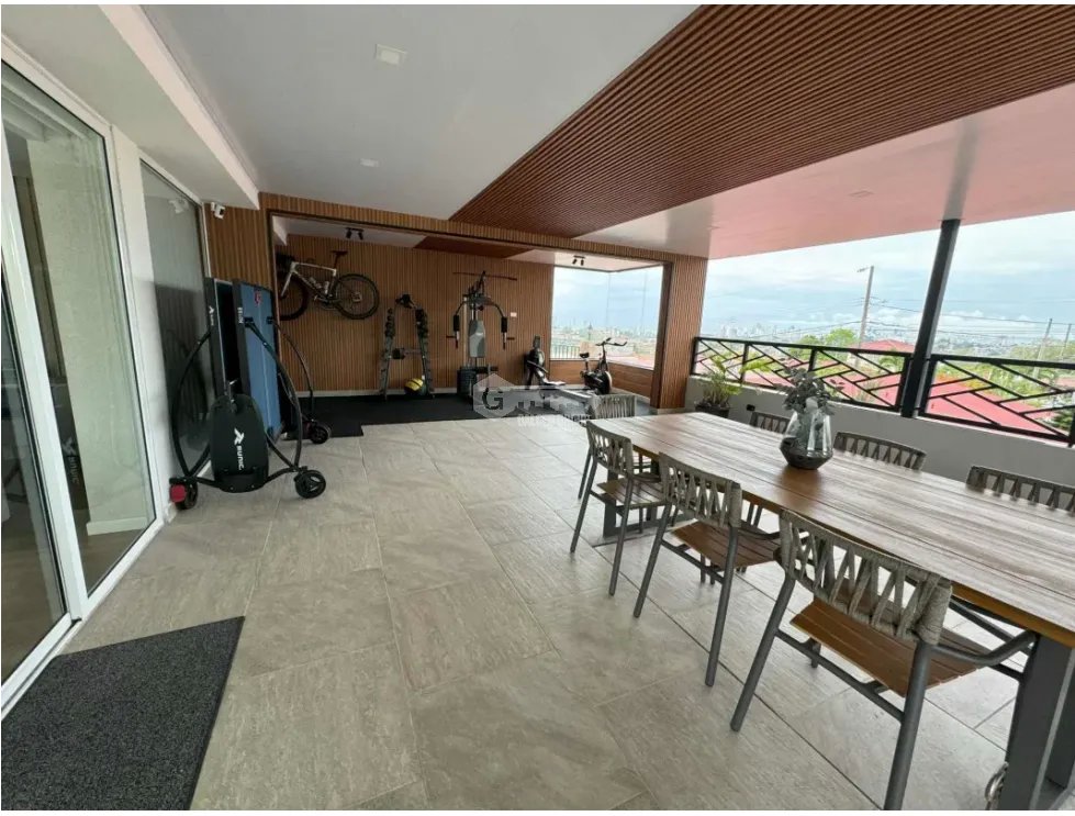 Single Family House for sale in Villa Lucre