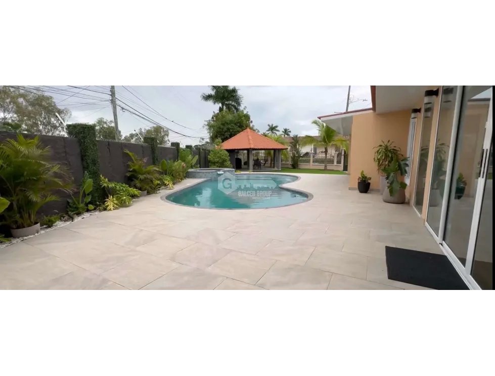 Single Family House for sale in Villa Lucre