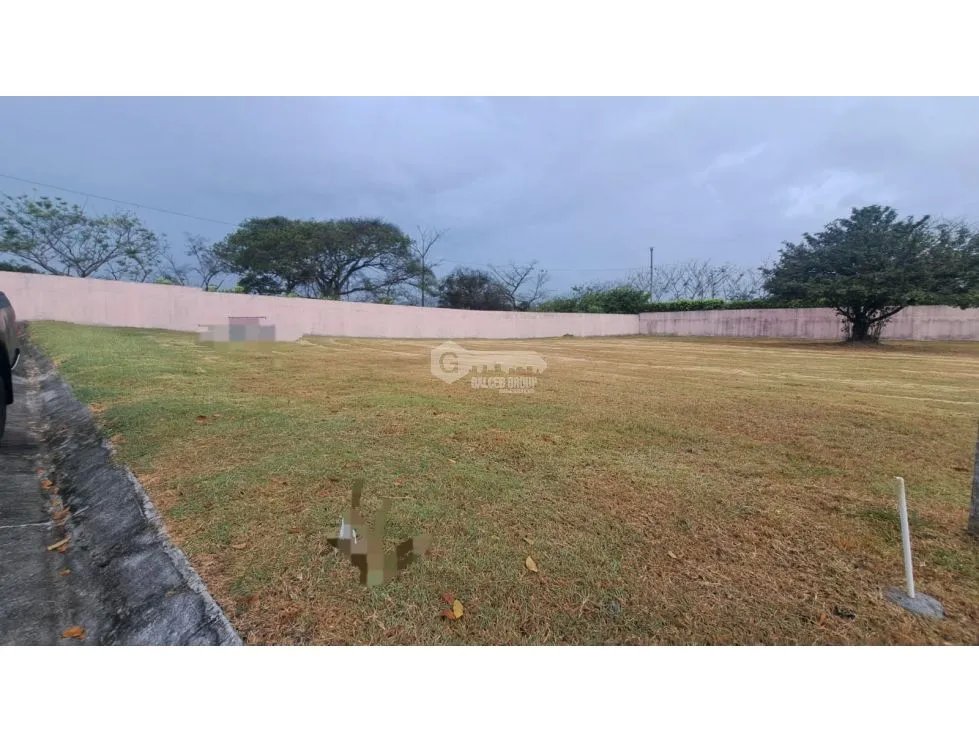 TERRENO CHAME  / COLONIA BRISAS DEL CELAJE / 1015M CON GARITA