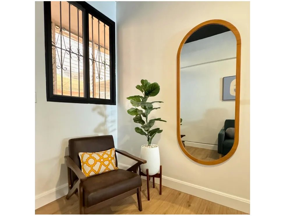 ALQUILER DE APARTAMENTO EN CASCO VIEJO PH PLAZA CENTRAL AMOBLADO