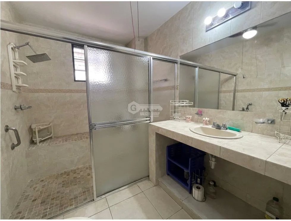 SE ALQUILA CASA EN ALTOS DE PANAMA URB. CASTILLA DE ORO LINEA BLANCA