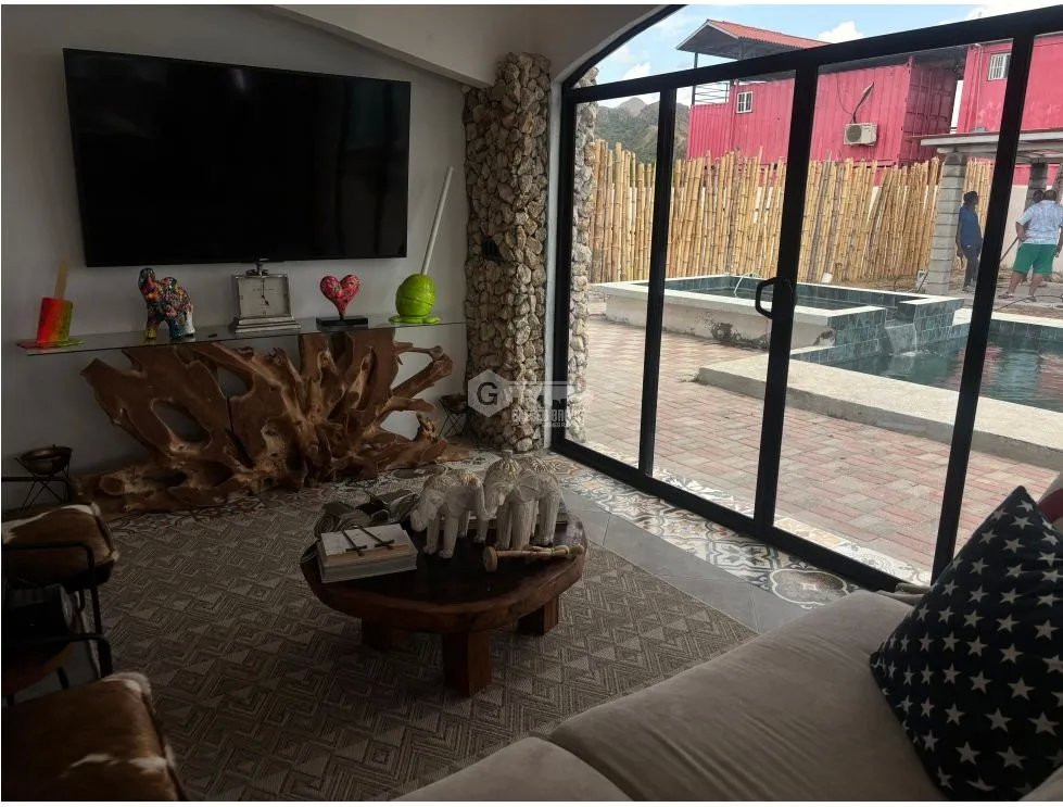 Single Family House for sale in Coronado